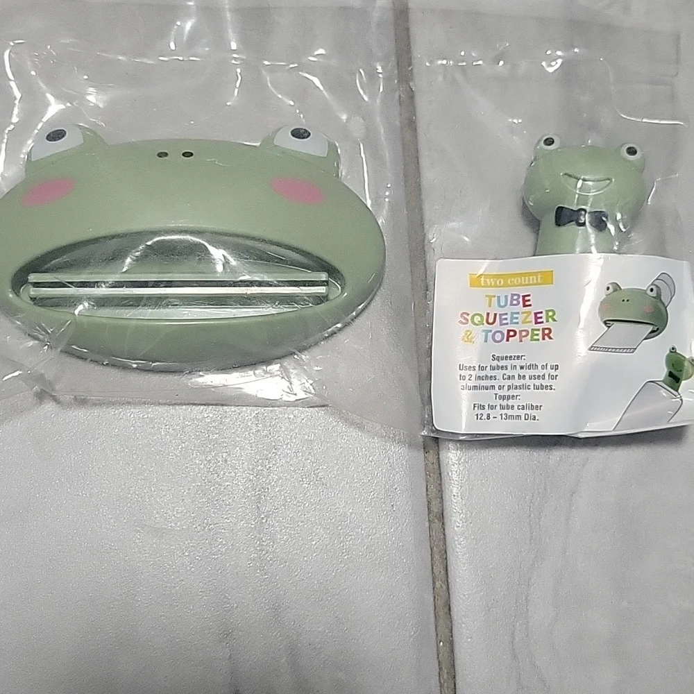 Target Bullseye Tooth Paste Tube Squeezer And Topper